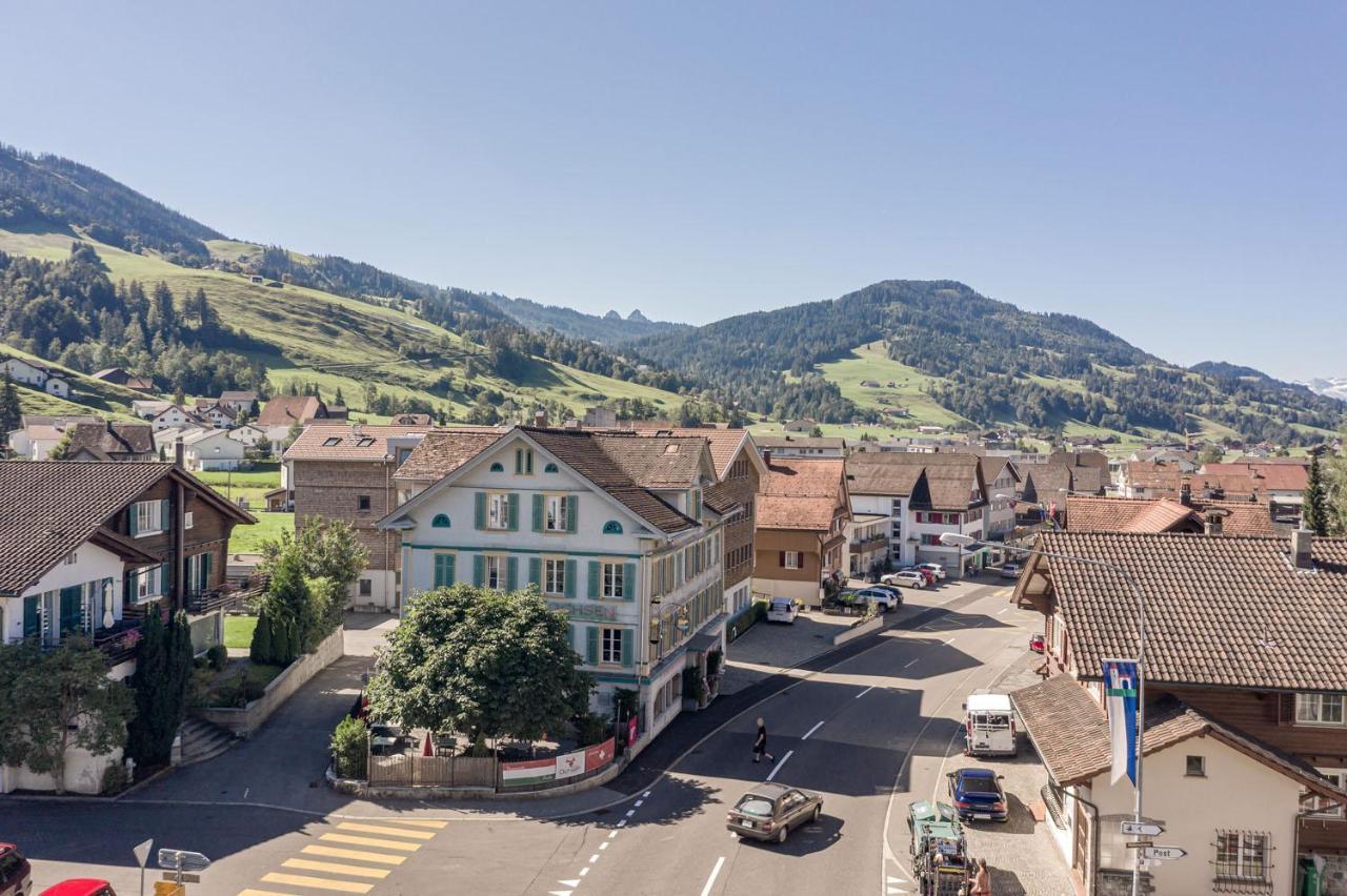 Gaestezimmer Im Dorfzentrum Rothenthurm 外观 照片